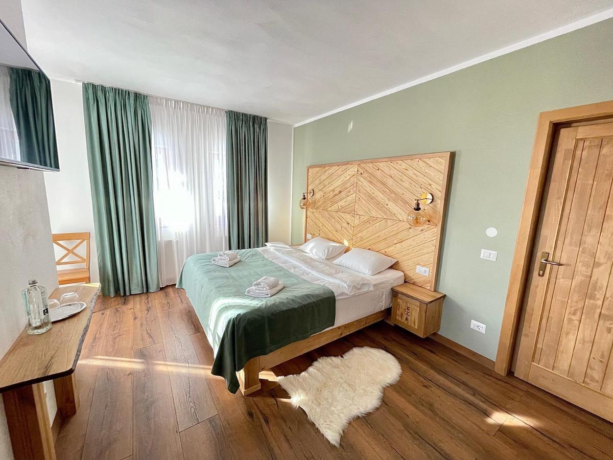 Pensiunea Coronita Viseu de Sus Luaran gambar